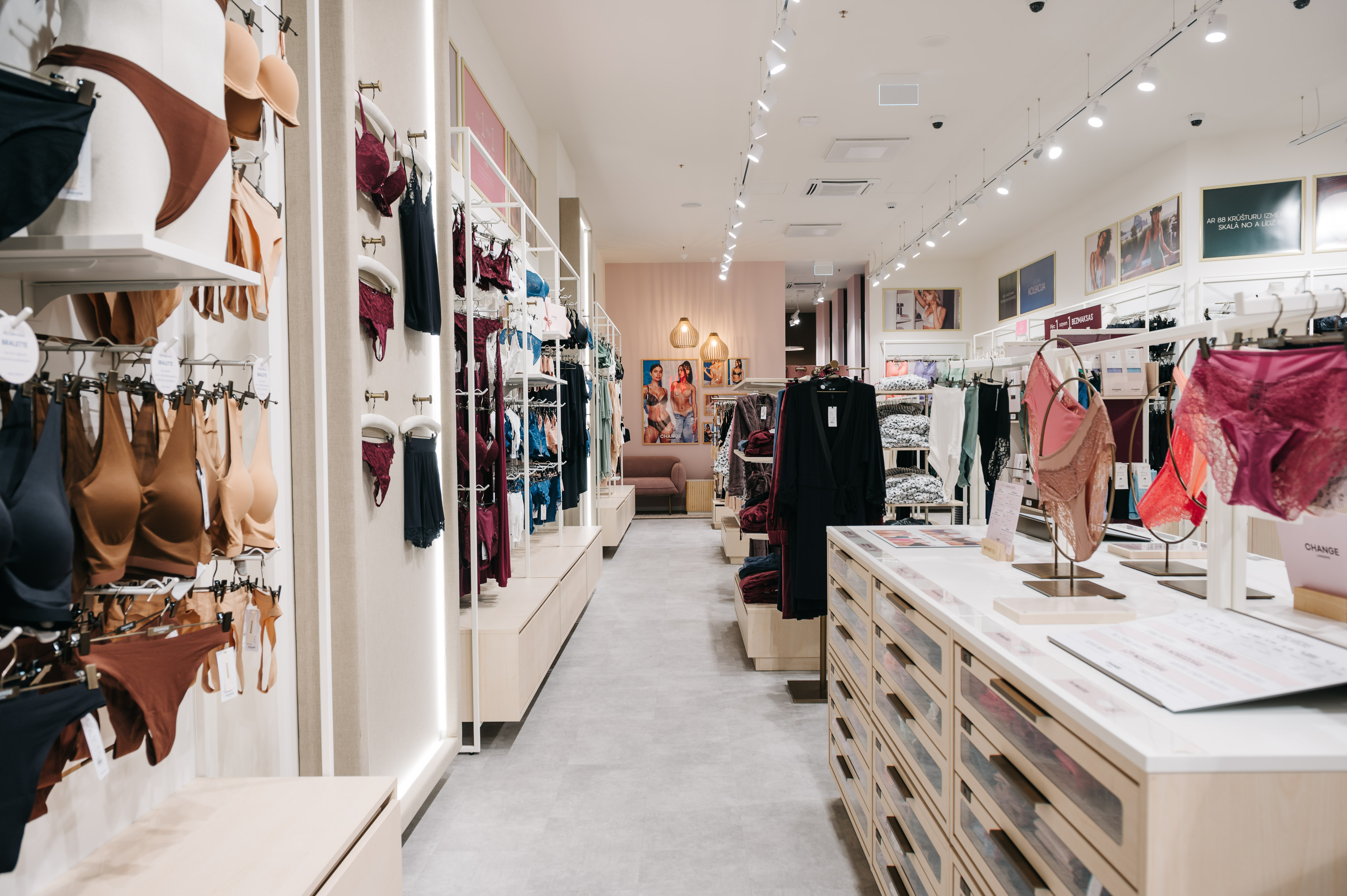 Shopping center Spice opens the first newest concept “CHANGE Lingerie”  store in the Baltics